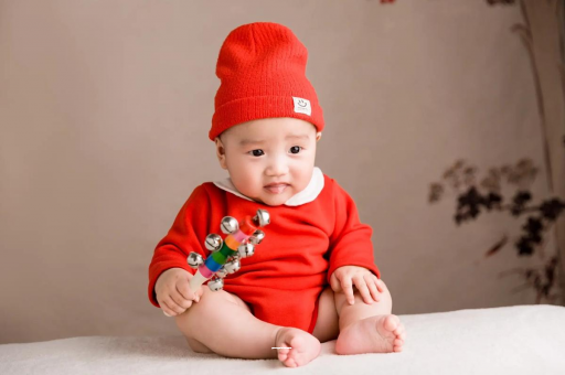 博白六个月宝宝总是摇头